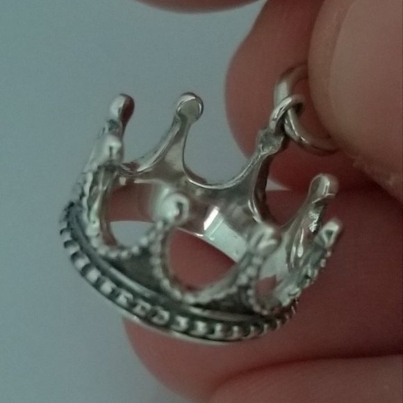 LIKE NEW, RARE!! Authentic Tiffany & Co Silver Princess Crown 16 Inch Necklace - Picture 2 of 6